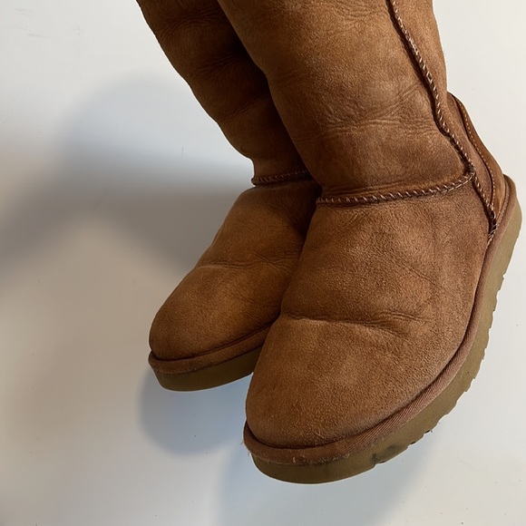 Ugg Tall Chesnut Boots - Picture 6 of 15